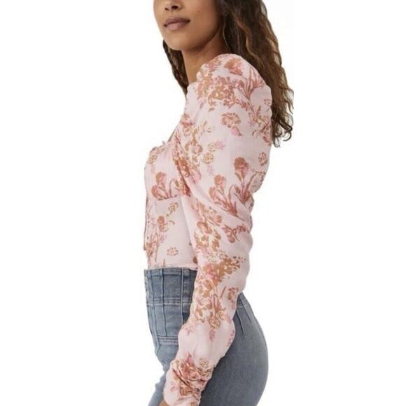 Free People Hilary Printed Top Size Small Pink Combo Smocked Back Blouse NWT $98 - Picture 3 of 11